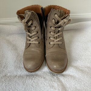 Taos Tan Captain Lace-Up Ankle Boots size 37